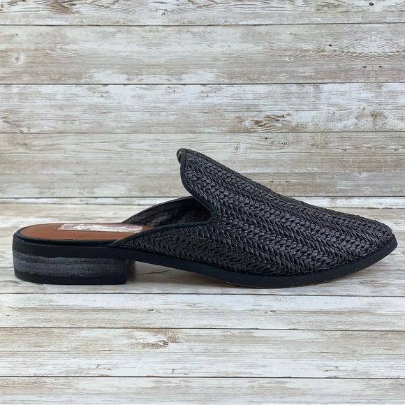 Band of Gypsies Skipper Woven Vegan Leather Pointed Loafer Mule- size 8.5 IMO - Picture 7 of 17